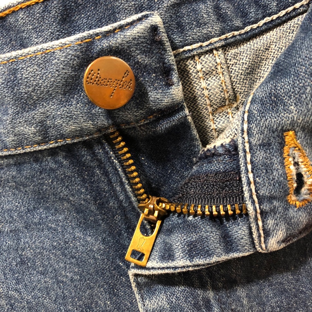 Wrangler - Vintage Mom Jean High Waisted Jeans - Picture 6 of 7